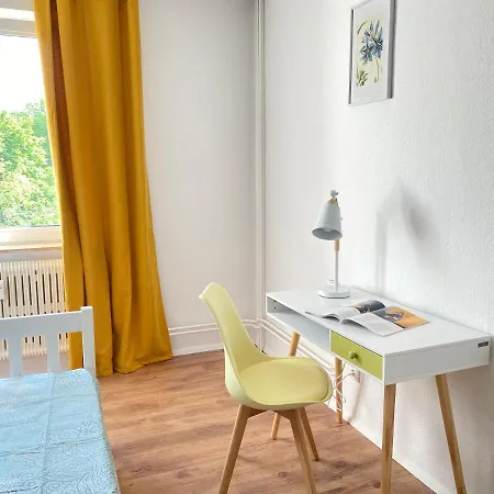 Sommer Garten Neben Hbf *