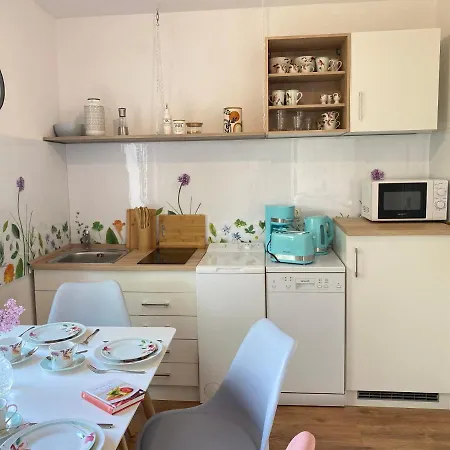 Sommer Garten Neben Hbf 公寓 *